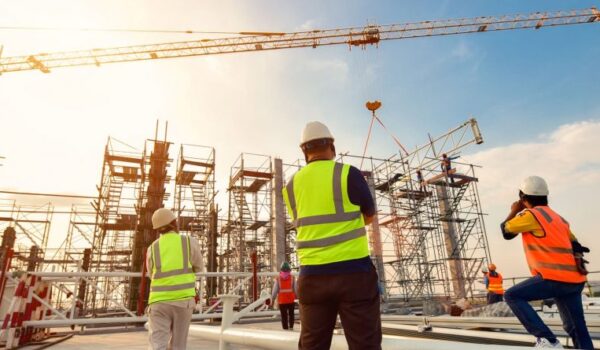 Construction-Workers-1140x445